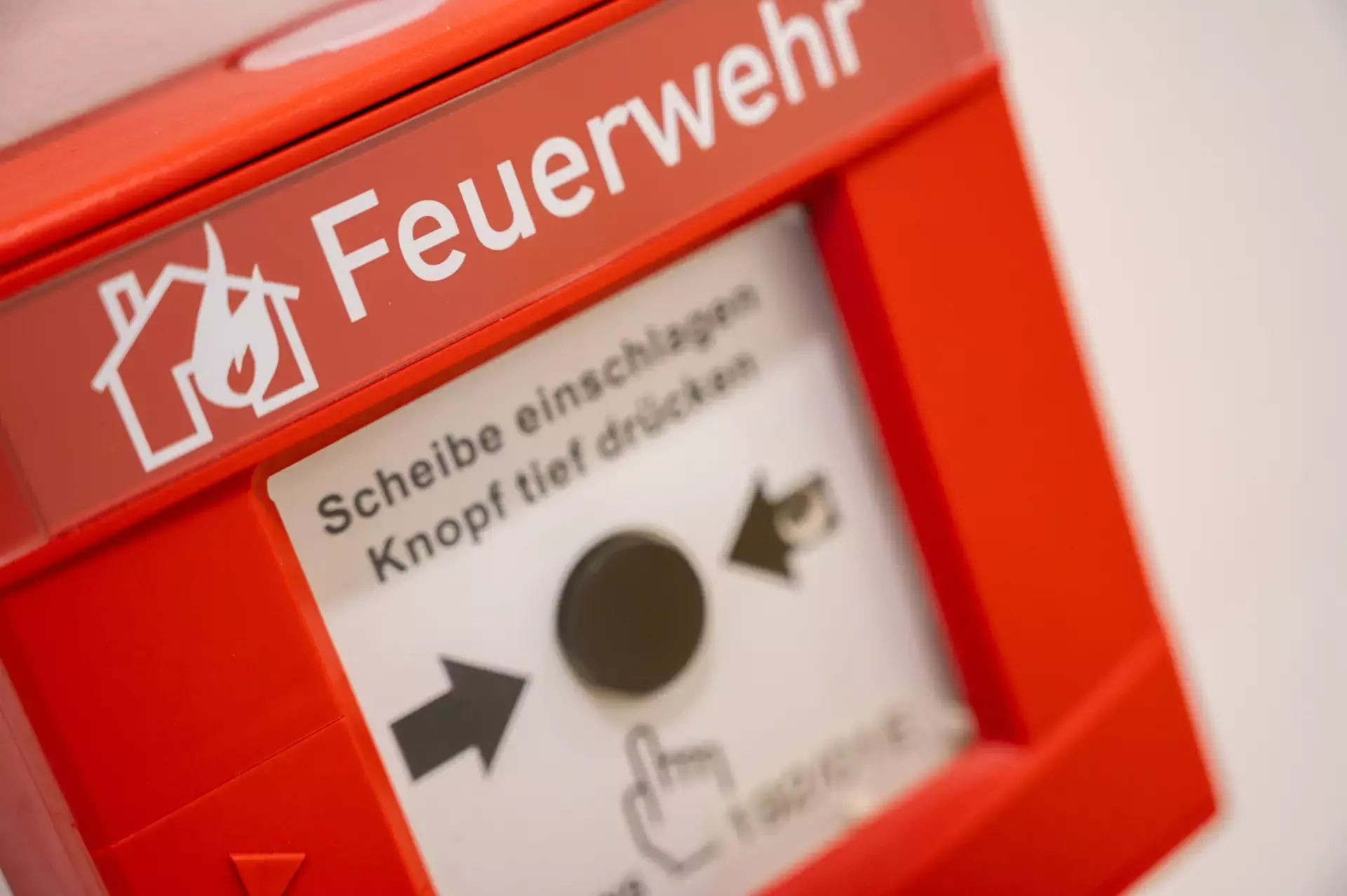 header-brandmeldesysteme-1920px